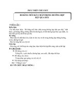 ĐI BẰNG MŨI BÀN CHÂNTRONG ĐƯỜNG HẸP 