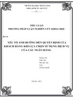 Yếu tố ảnh hưởng đến quyết định của khách hàng khi lựa chọn sử dụng dịch vụ ngân hàng