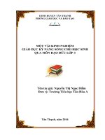 sáng kiến kinh nghiệm một vài kinh nghiệm giáo dục kĩ năng sống cho học sinh qua môn đạo đức lớp 3 