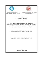 Đấu tranh phi bạo lực được thể hiện trong một số tác phẩm điển hình của Mahatma Gandhi và Martin Luther King, Jr.