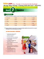 Bài tập Tiếng Anh lớp 7 Chương trình mới Unit 7: TRAFFIC