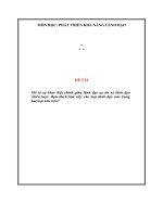 Mô tả sự khác biệt chính giữa lãnh đạo uy tín và lãnh đạo chiến lược 