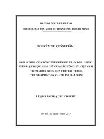 Ảnh hưởng của dòng tiền đến sự thay đổi lượng tiền mặt được nắm giữ của các công ty việt nam trong điều kiện hạn chế tài chính, thu nhập bất ổn và chi phí đại diện 