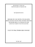 Phối hợp giữa nhà trường với cộng đồng trong việc giáo dục kỹ năng sống cho học sinh THPT Thành phố Móng Cái, tỉnh Quảng Ninh