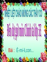 Tuần 6. Nhớ-viết: Ê-mi-li, con....