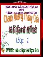 Bài 14. Vẽ tiếp hoạ tiết vào hình vuông và vẽ màu