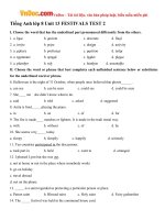 bai tap tieng anh lop 8 unit 13 festivals co dap an 2