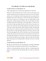 van mau lop 4 ta chiec ao em mac den lop