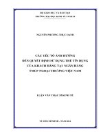 Các yếu tố ảnh hưởng đến quyết định sử dụng thẻ tín dụng của khách hàng tại ngân hàng TMCP ngoại thương việt nam 