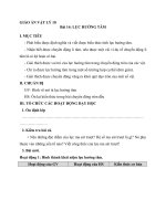 Giáo án Vật lý 10 bài 14: Lực hướng tâm