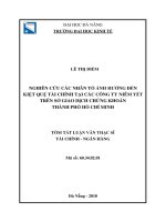 Nghiên cứu các nhân tố ảnh hƣởng đến kiệt quệ tài chính tại các công ty niêm yết trên Sở giao dịch chứng khoán Thành phố Hồ Chí Minh