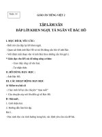 Giáo án Tiếng Việt 2 tuần 31 bài: Tập làm văn  Đáp lời khen ngợi, tả ngắn về Bác Hồ