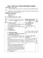 Giáo án Lịch sử 5 bài 12: Vượt qua tình thế hiểm nghèo