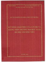 Kỹ năng giao tiếp của cán bộ và giảng viên Trường Đại học Luật Hà Nội với sinh viên