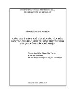 Giáo dục ý thức giữ gìn bản sắc văn hóa dân tộc cho học sinh trường THPT mường lát qua công tác chủ nhiệm 