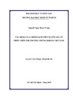 Tác động của chính sách tiền tệ lên giá cổ phiếu trên thị trường chứng khoán việt nam 