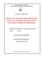 Những yếu tố quyết định chính sách cổ tức và xu hướng chi trả cổ tức các công ty niêm yết trên Hose : Luận văn thạc sĩ