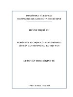 Nghiên cứu tác động của tỷ giá hối đoái lên cán cân thương mại tại việt nam 
