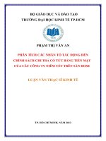 Phân tích các nhân tố tác động đến chính sách chi trả cổ tức bằng tiền mặt của các công ty niêm yết trên sàn hose , luận văn thạc sĩ 