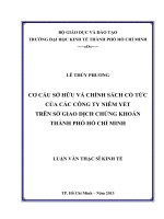 Cơ cấu sở hữu và chính sách cổ tức của các công ty niêm yết trên sở giao dịch chứng khoán thành phố hồ chí minh , luận văn thạc sĩ 