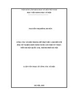 Công tác xã hội trong hỗ trợ việc làm đối với phụ nữ nghèo đơn thân nuôi con nhỏ từ thực tiễn huyện Quốc Oai, thành phố Hà Nội