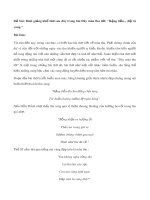 Bình giảng khổ thơ sau đây trong bài Đây mùa thu tới: Rặng liễu... dệt lá vàng.