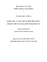 Tóm tắt luận án Tiến sĩ Kinh tế Quốc tế: Nghiên cứu các nhân tố tác động đến hành vi sử dụng thẻ ngân hàng quốc tế tại Việt Nam
