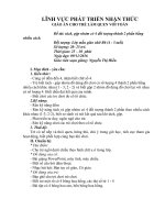 tach gop nhom 4 doi tuong thanh 2 phan