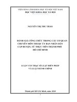 Đánh giá công chức trong các cơ quan chuyên môn thuộc ủy ban nhân dân cấp huyện, từ thực tiễn thành phố hồ chí minh 