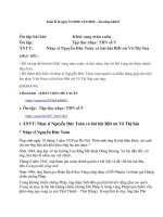 Ôn tập bài hát:                        Khát vọng mùa xuân
Ôn tập:                                    Tập đọc nhạc: TĐN số 5
ÂNTT:             Nhạc sĩ Nguyễn Đức Toàn và bài hát Biết ơn Võ Thị Sáu
TIẾT 22 : Học hát “NỔI TRỐNG LÊN CÁC BẠN ƠI ! ”
Nhạc và