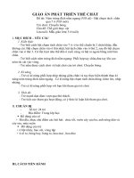 Giáo án thể chất: Ném trúng đích nằm ngang