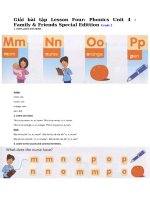 Tải Giải bài tập Family and Friends lớp 2 Unit 4: He's hero! - Lesson four - Giải bài tập Family and Friends lớp 2 Unit 4