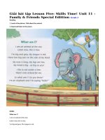 Tải Giải bài tập Family and Friends lớp 2 Unit 11: Lesson five - Giải bài tập Tiếng Anh lớp 2  Unit 11: I like monkeys!