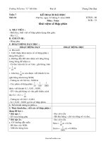 Giáo án Toán lớp 5 - Tuần 7 - Tiết 32: Khái niệm số thập phân - Trương Tiến Đạt - Trường Tiểu học 