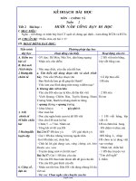 Giáo án lớp 4 - Tuần 2 môn Chính tả - Bài: Mười năm cõng bạn đi học