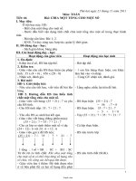 Giáo án Lớp 4 - Tuần 14 - Năm học 2011-2012 (Chuẩn kiến thức cơ bản)