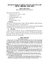 HOAT DONG NGOAI GIO LEN LOP 3