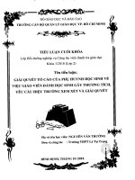 Giải quyết tố cáo của phụ huynh học sinh với hiệu trưởng về việc giáo viên đánh, gây thương tích cho học sinh (1)