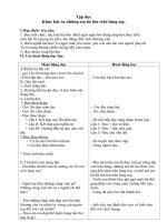 Tuan 23 Khuc hat ru nhung em be lon tren lung me