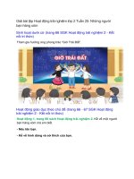 giai sgk hoat dong trai nghiem lop 2 trang 66 67 tuan 25 nhung nguoi ban hang xom ket noi tri thuc 