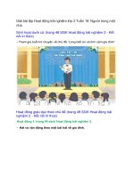 giai sgk hoat dong trai nghiem lop 2 trang 48 49 50 tuan 18 nguoi trong mot nha ket noi tri thuc 