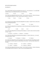 Một chất điểm thực hiện dao động điều hòa với