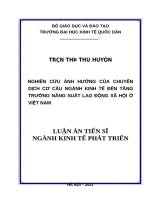 Nghiên cứu ảnh hưởng của chuyển dịch cơ cấu ngành kinh tế đến tăng trưởng năng suất lao động xã hội ở việt nam 