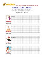 Tap viet tieng anh lop 2 unit 4 he s a hero