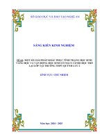 Skkn một số giải pháp khắc phục tình trạng học sinh vắng học và vận Động học sinh có nguy cơ bỏ học trở lại lớp tại trường thpt quỳnh lưu 2