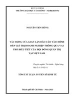 Tóm Tắt: Tác động của gian lận báo cáo tài chính đến giá trị doanh nghiệp thông qua vai trò điều tiết của Hội đồng quản trị tại Việt Nam